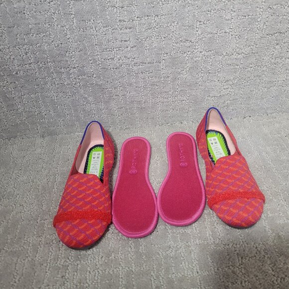 Rothy's The Loafer Girls Size US 1 Red Pomegranate Grid Round Toe Slip on Shoes - Picture 3 of 10